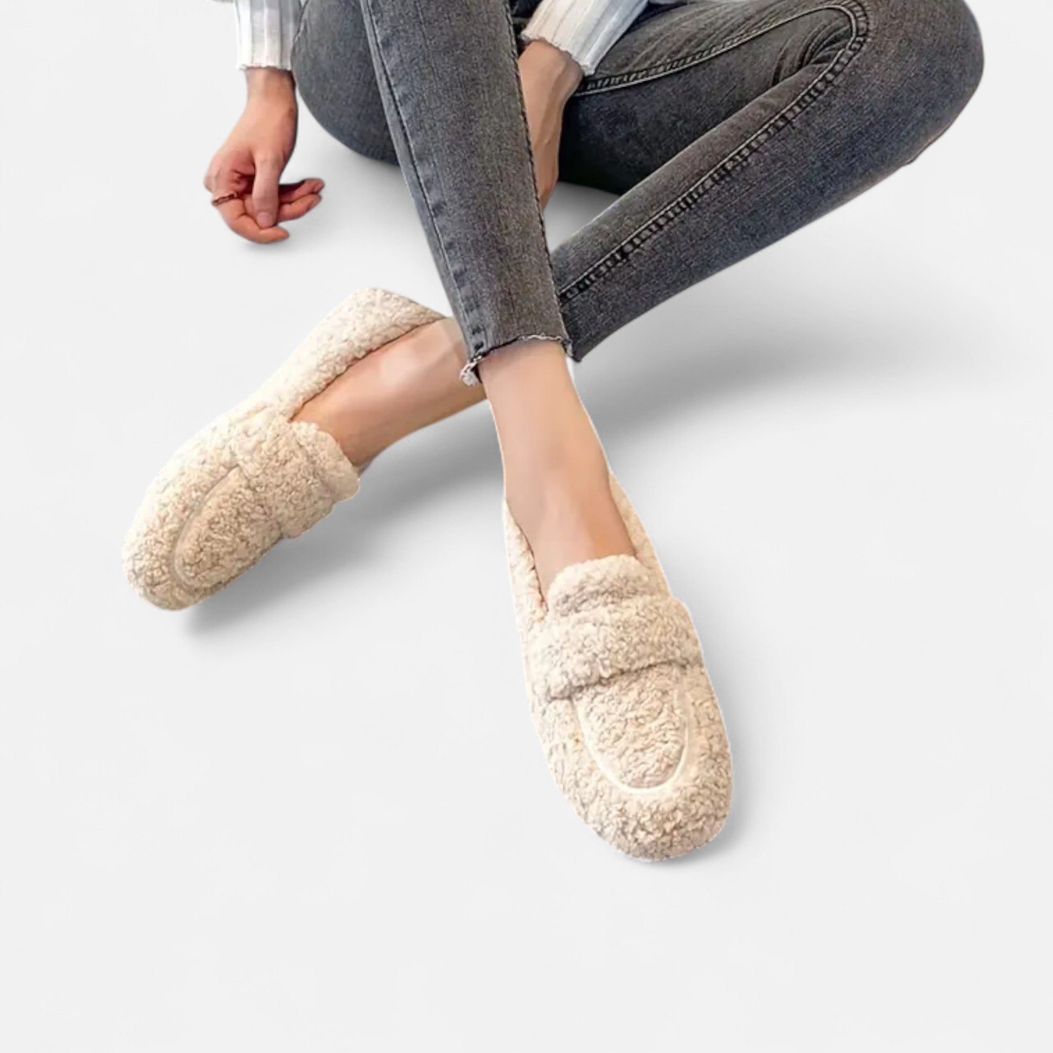 Vellardo Moda | Women's Winter Shoes with Furry Lining – Elegance and Warmth in Cozy Style