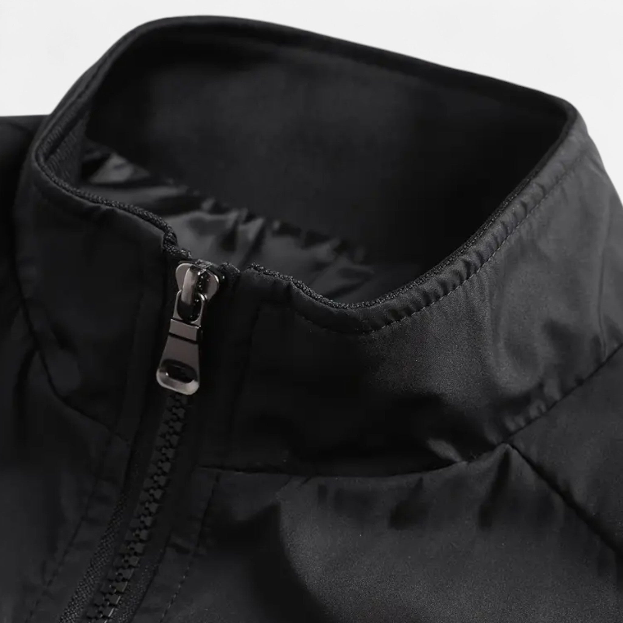 Vellardo Moda | Men's Light Zip-Up Jacket – Everyday Elegance