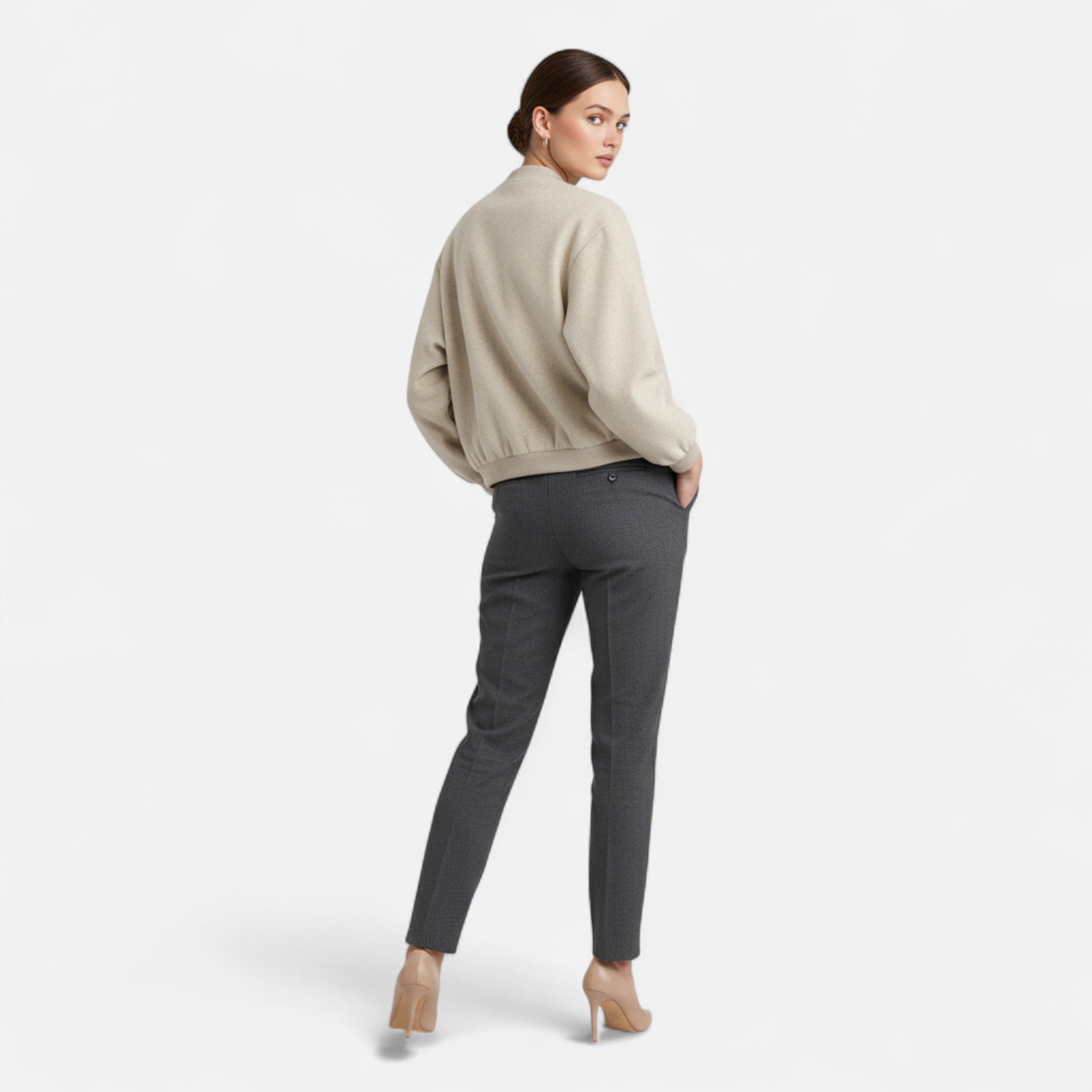 Vellardo Moda | Women's Short Bomber Jacket – Modern Elegance